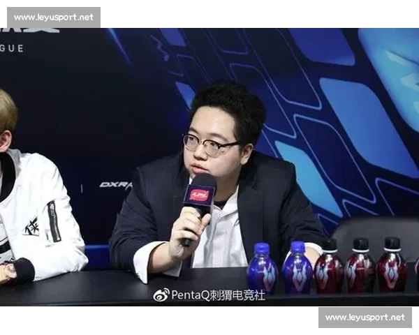 家庭与事业的平衡：电竞教练背后的温柔与担当